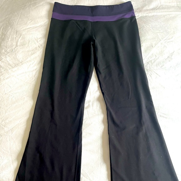 Lululemon flare pants size 10 with purple waistband - mid rise - Picture 1 of 4